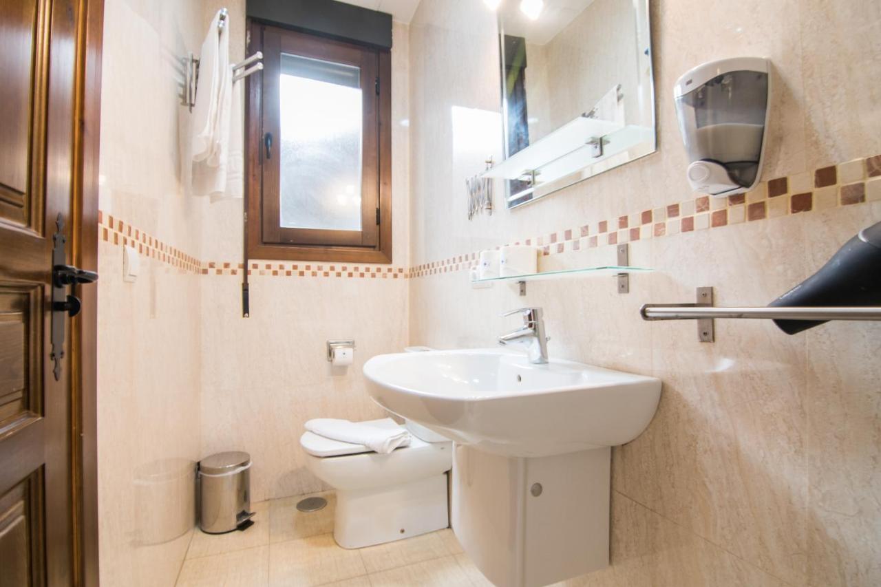 Apartament Tuguest Plaza De Gracia Grenada Zewnętrze zdjęcie